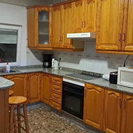 Villa With 4 Bedrooms And 2 Bathrooms And 1 Pool *